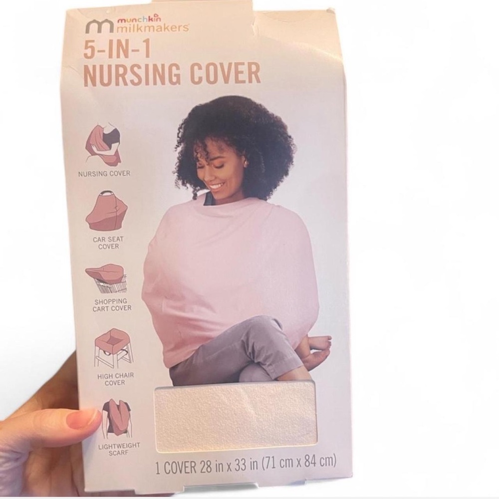 Munchkin 5 in 1 nursing cover NWT